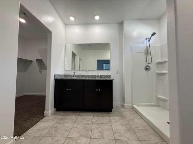 Building Photo - 10301 S Peralta Dr