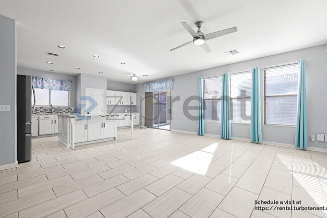 Building Photo - 45513 W Starlight Dr