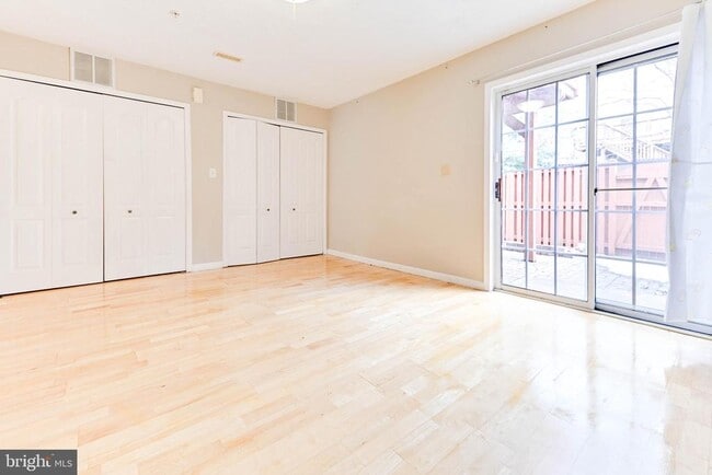 Building Photo - 3309 Hobble Ct