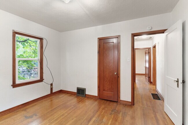 Building Photo - 2625 Gunnison St
