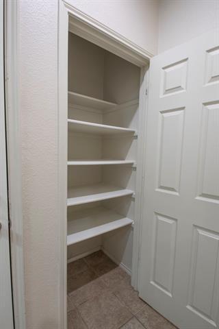 Building Photo - 2228 Stonepark Pl