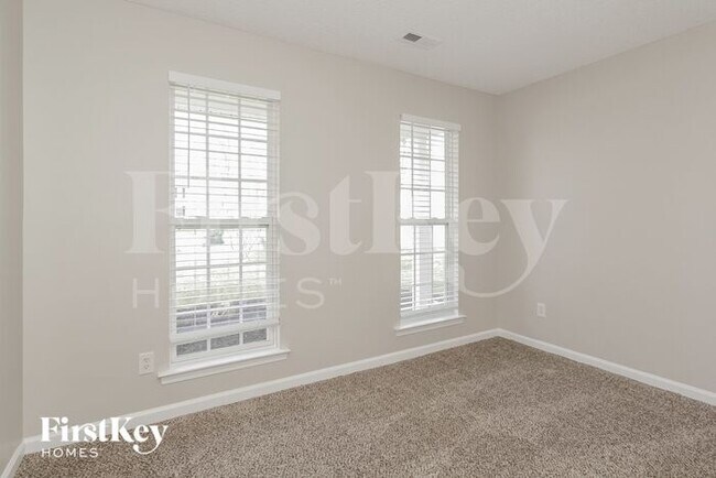 Building Photo - 6051 Hedgecrest Pl