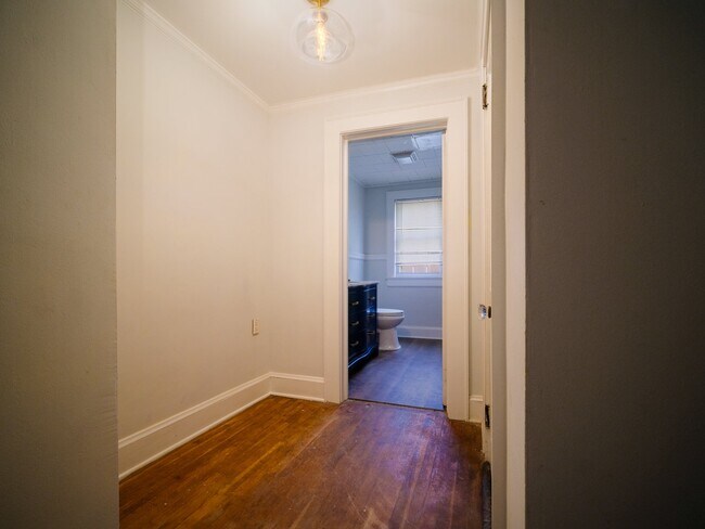 Building Photo - "Charming 3-Bedroom Home with Hardwood Floors & 2 Full Baths in Bessemer City – 1758 Sq Ft of Com...