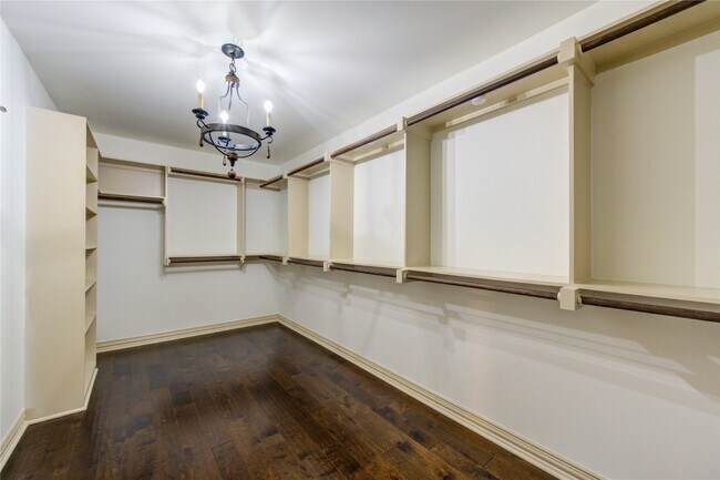 Building Photo - 13606 Teal Bluff Ln