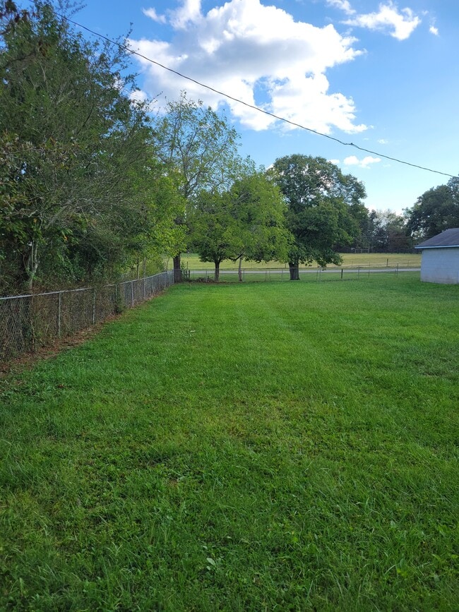 Building Photo - 566 Turkey Oak Rd