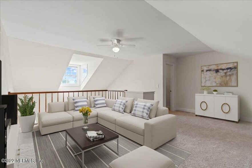 Building Photo - 842 Cedar St