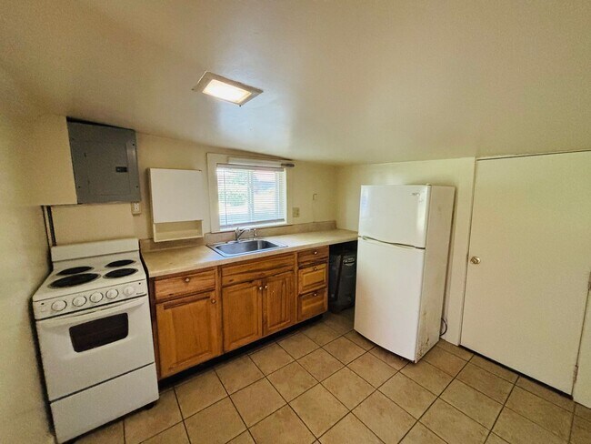 Building Photo - 4201 Prices Fork Rd