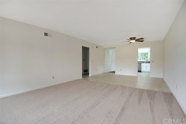 Building Photo - 31618 W Nine Dr