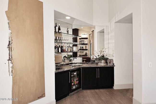 Building Photo - 8334 E Jenan Dr