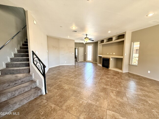 Building Photo - 3712 Coco Palm Dr