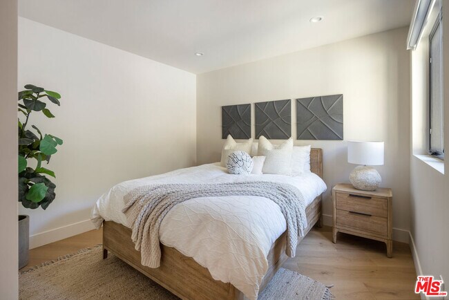 Building Photo - 3637 Loadstone Dr