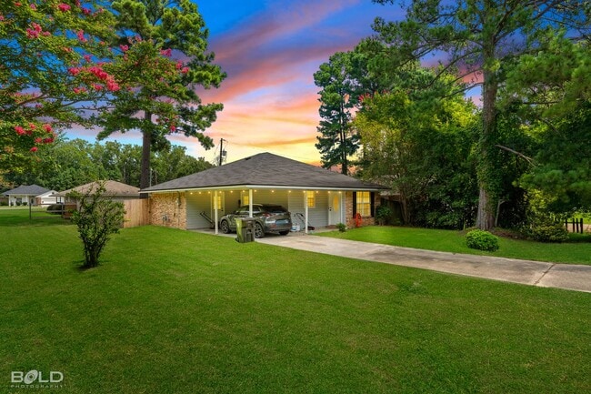 Building Photo - 440 Cherry Oak Ln