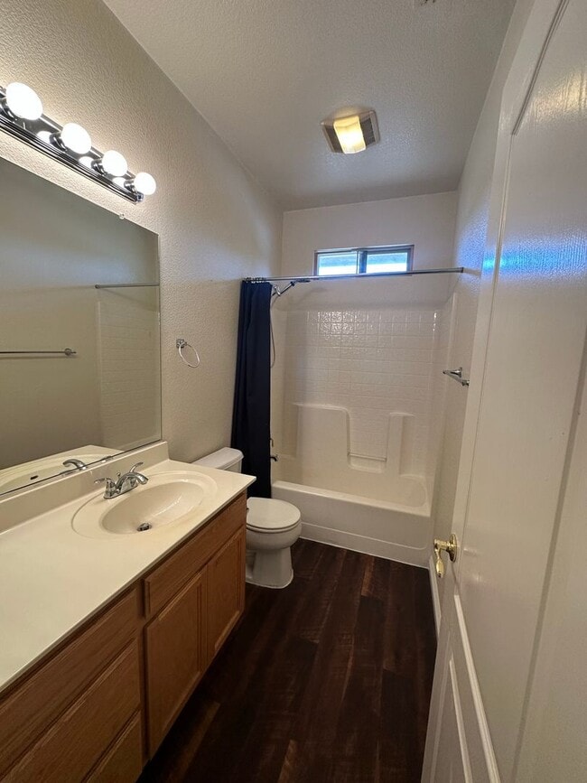 Building Photo - STUNNING!!!  Gorgeous Home In Connor Estates