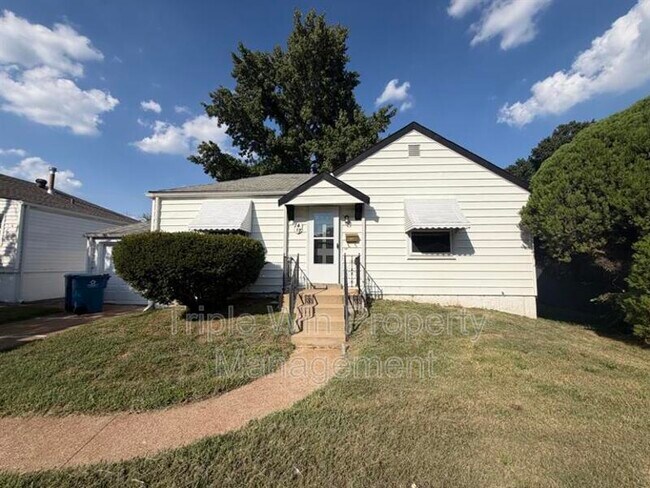 Building Photo - 7417 Pleaseway Dr