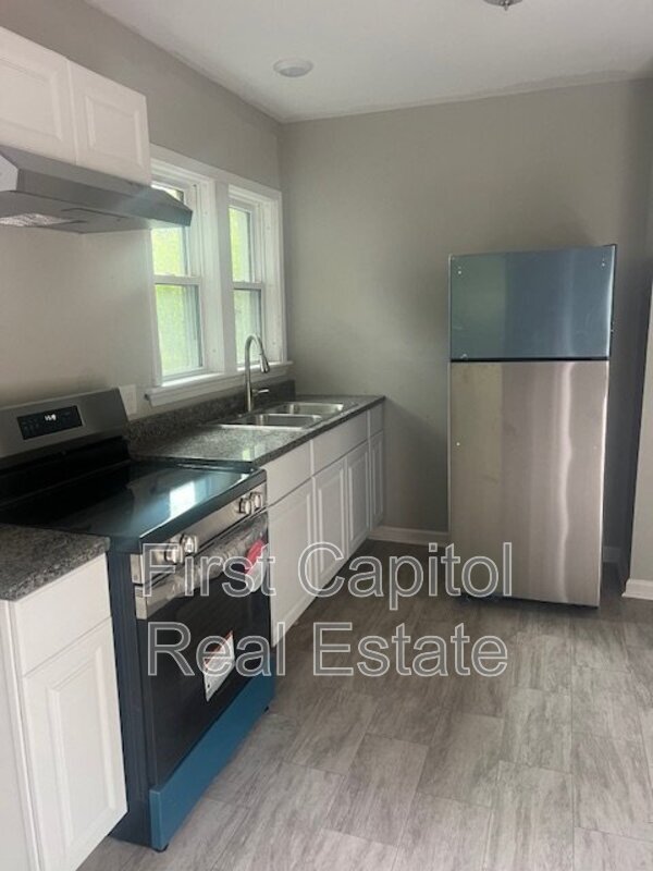 Primary Photo - 2117 Walnut St