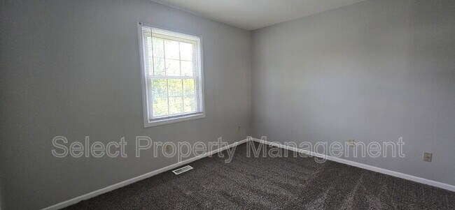 Building Photo - 5418 Evard Rd