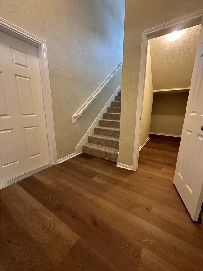 Building Photo - 151 Binnacle Ct