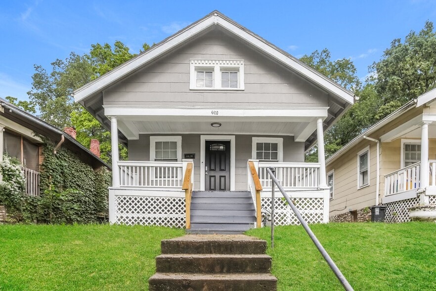 Building Photo - 4410 Virginia Ave