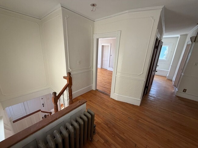 Building Photo - Spacious 4BR/3BA Home in Downtown Dover — Freshly Updated, Walk to Everything
