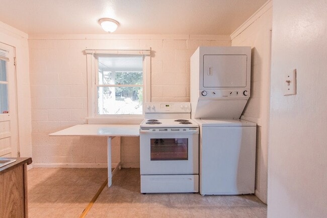 Building Photo - 888 17th St