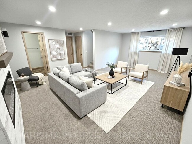 Building Photo - Tunis Drive Townhomes