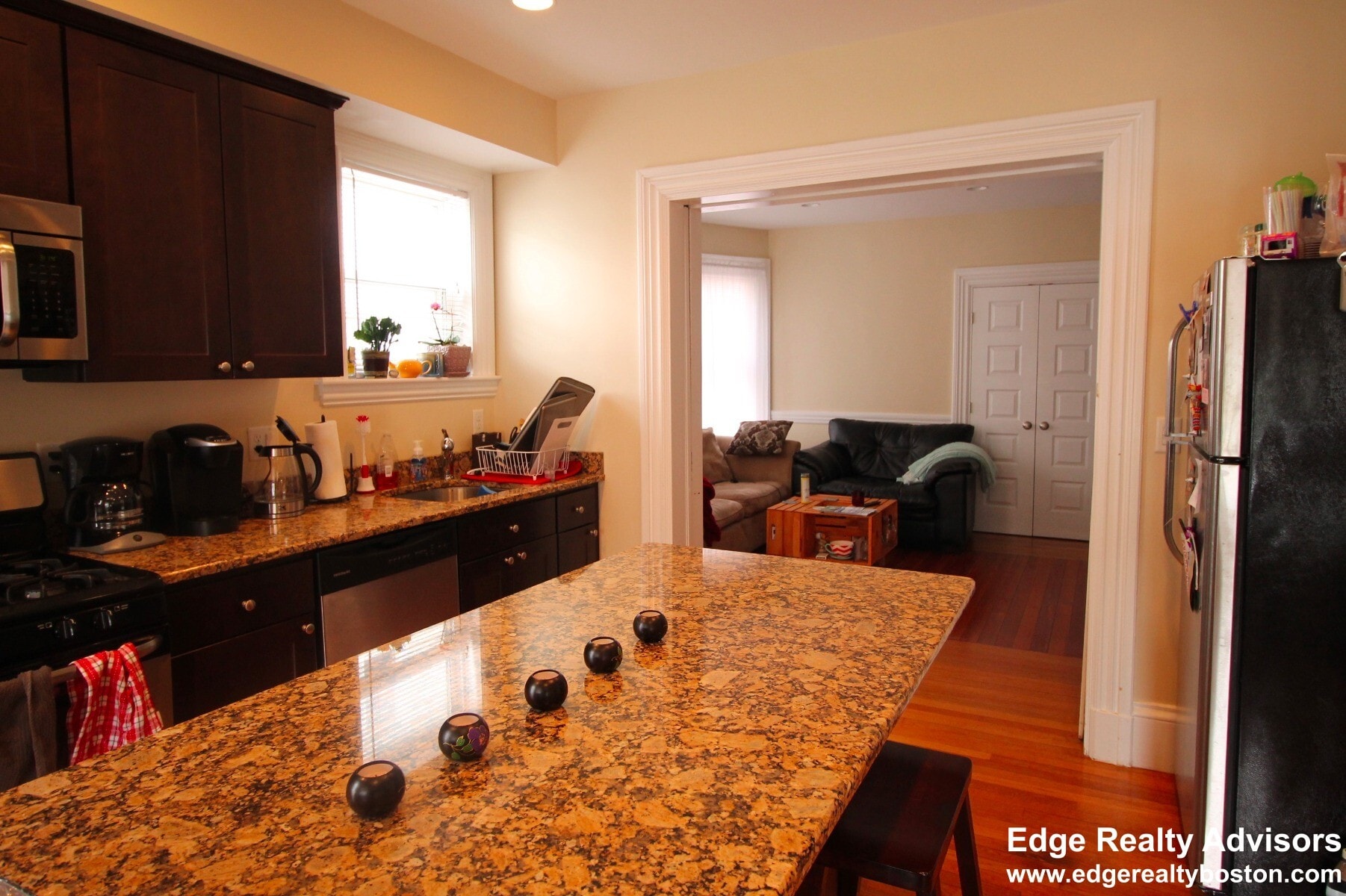 Building Photo - 66 Montcalm Ave