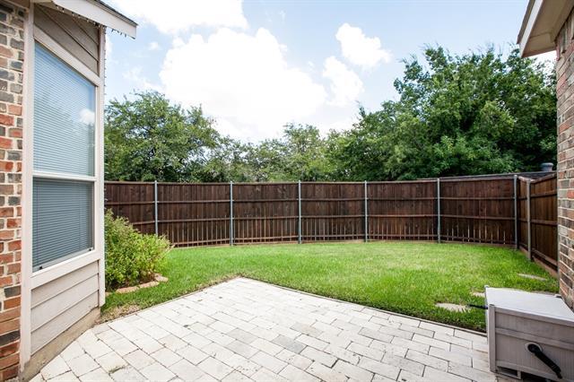 Building Photo - 2221 Briary Trace Ct