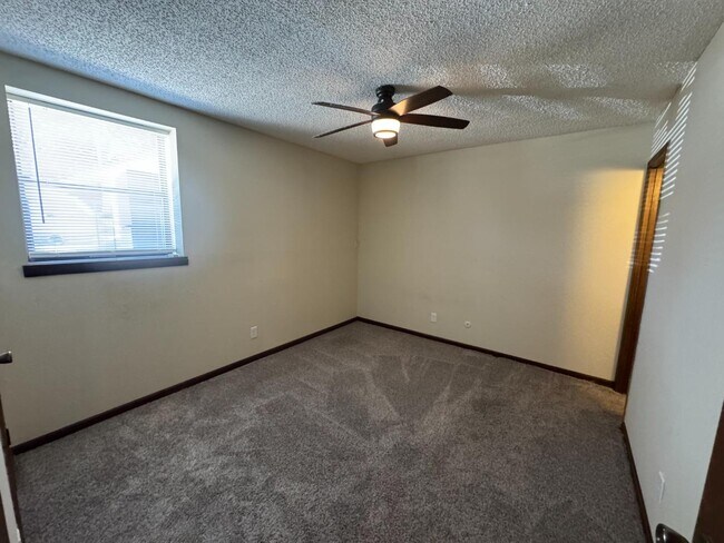 Building Photo - 1437 Westbrooke