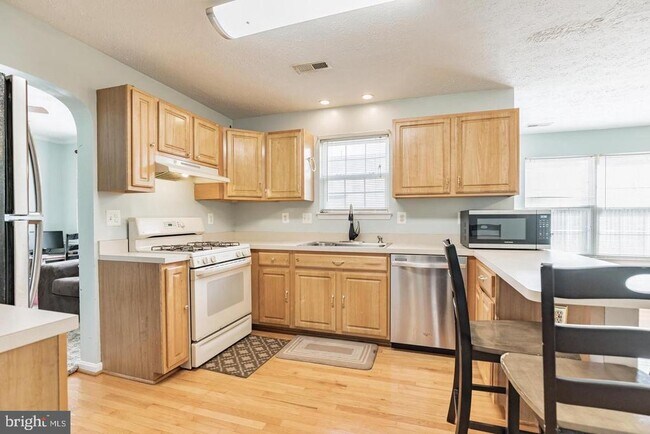 Primary Photo - 10324 Cassidy Ct