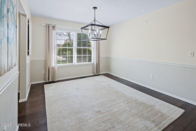 Building Photo - 148 Mizzen Ave