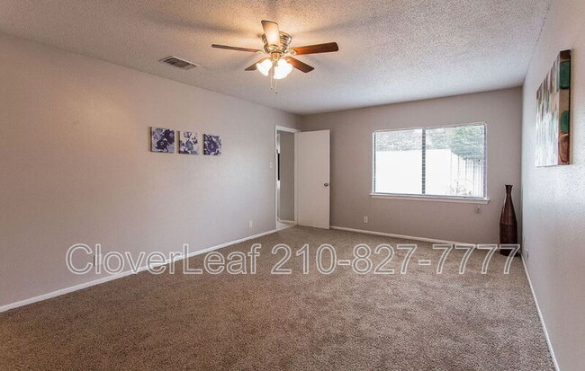 Building Photo - 4961 Champlain Dr