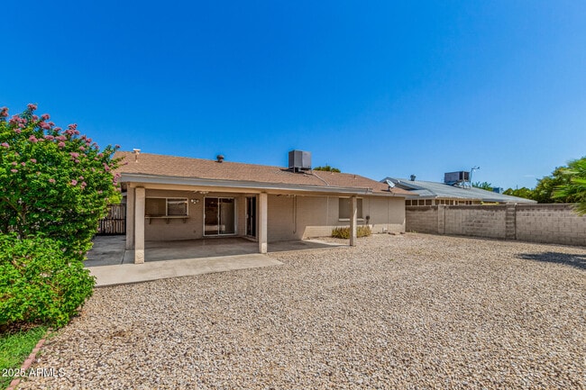Building Photo - 2955 W Wagoner Rd