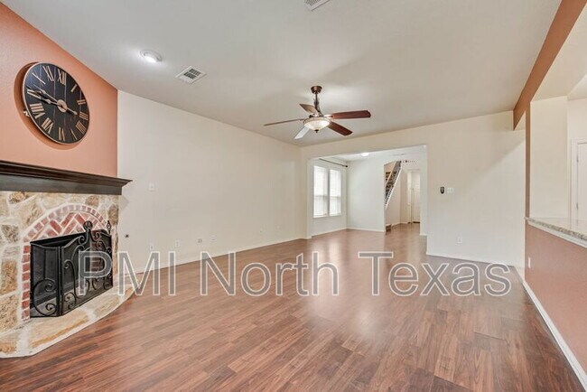Building Photo - 10516 Bolivar Dr