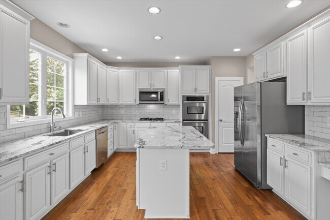 Building Photo - 15224 Grigsby Pl