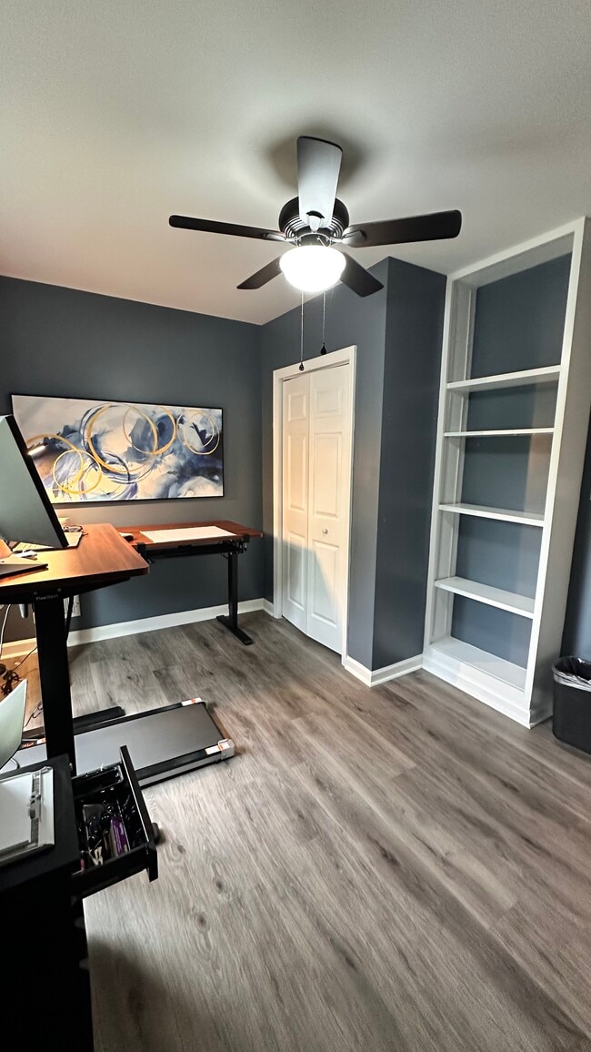 Building Photo - 6718 Deep Creek Dr