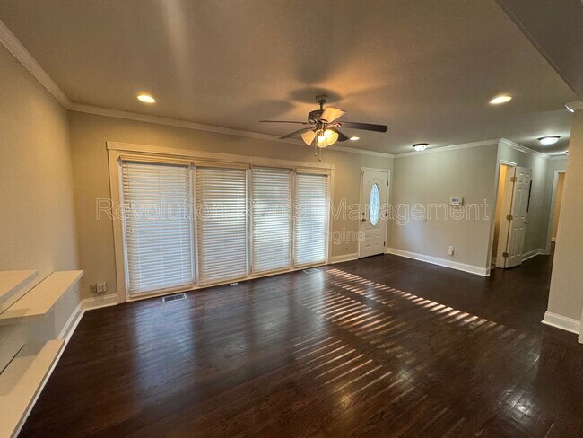 Building Photo - 1413 David Cir