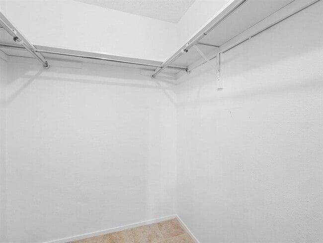 Building Photo - 3513 Westchester Ave