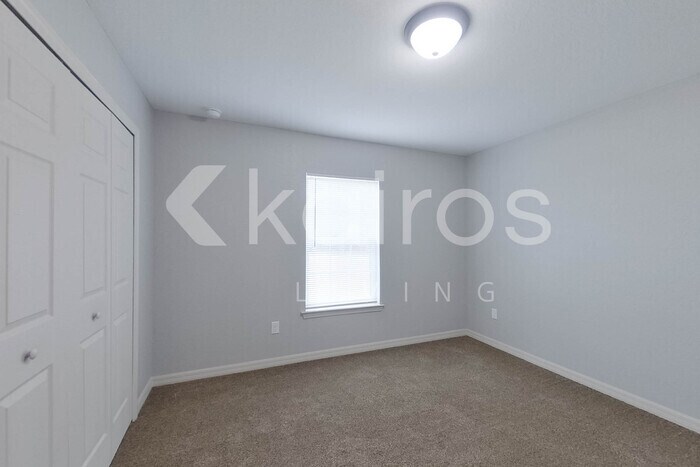 Building Photo - 465 Malauka Radial