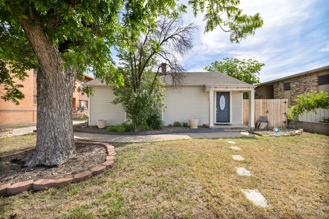 Building Photo - 212 N Magdalen St