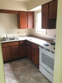 Building Photo - 1110 College Ave