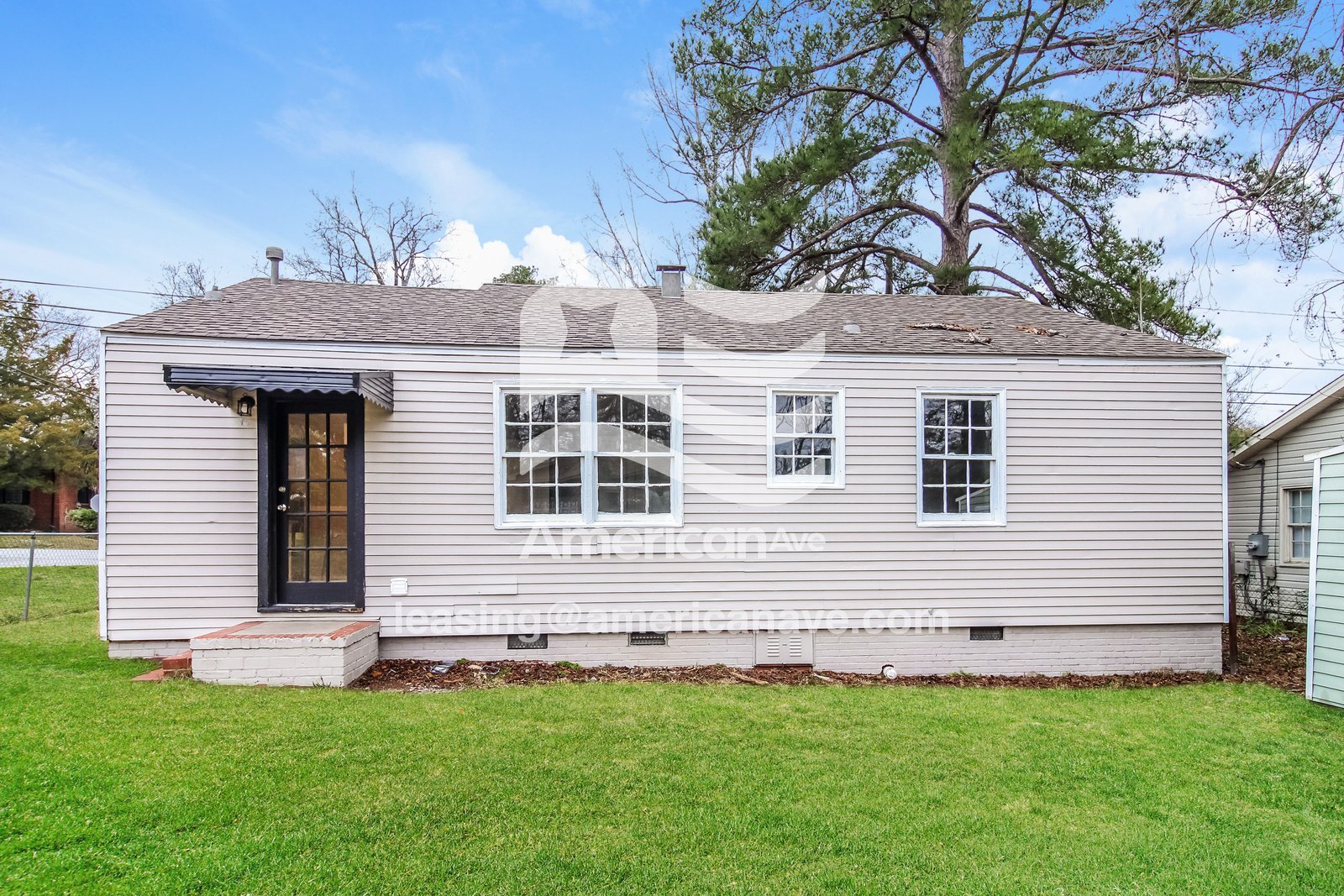 Building Photo - 2902 Pecan St