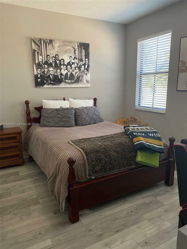 Building Photo - 3320 NW 84th Way