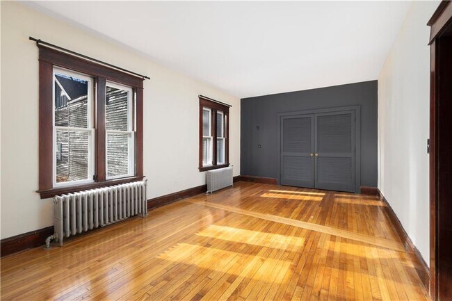 Building Photo - 31 Cranston Ave