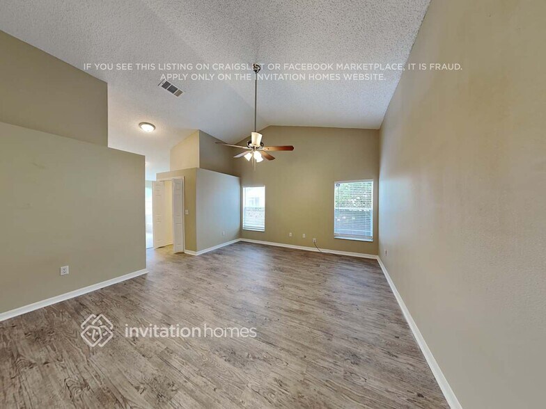 Building Photo - 12540 Pica St