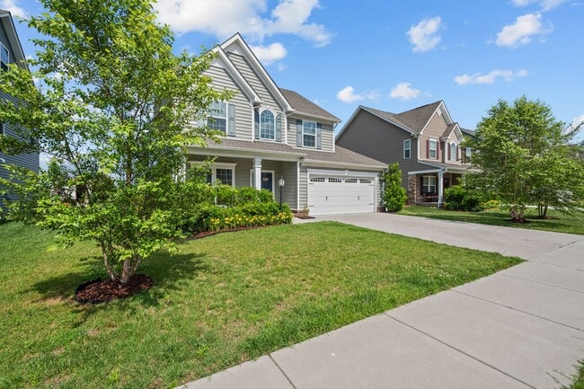 Building Photo - Smithfield Home