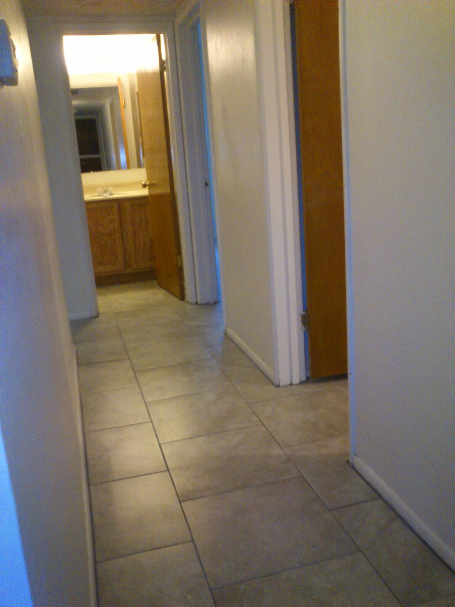 Hallway - 832 W 16th St