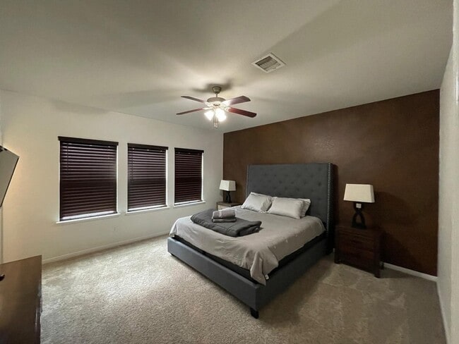 Building Photo - 3322 Harvest Meadow Ln