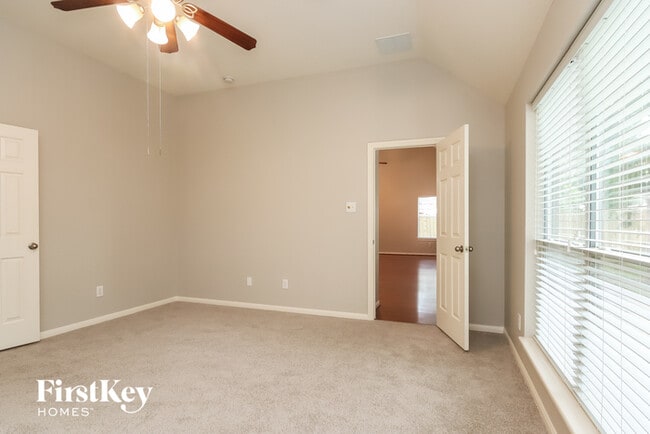 Building Photo - 10327 Cape Hatteras Way