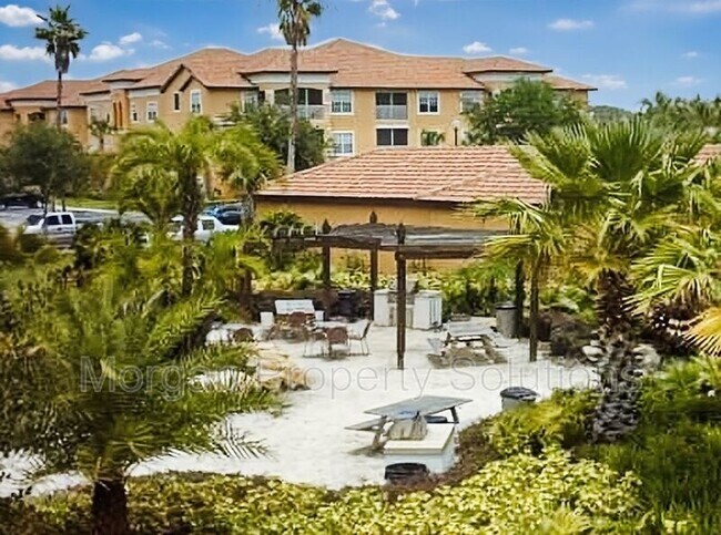 Building Photo - 5463 Vineland Rd