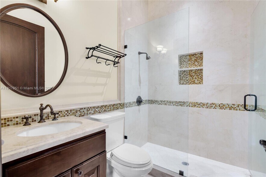 Building Photo - 9801 SW 60th Ct
